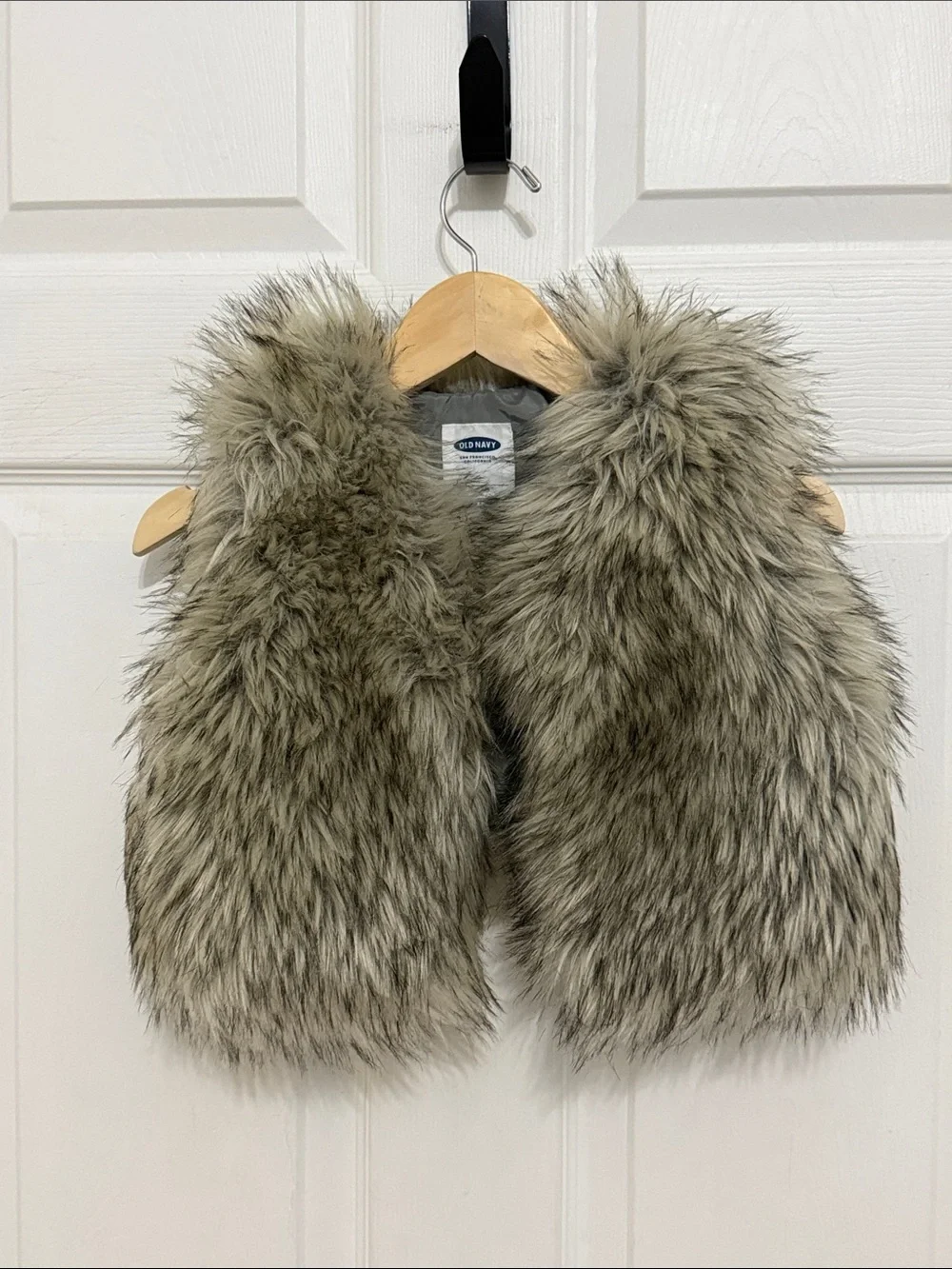 Old Navy Girl’s Faux Fur Vest